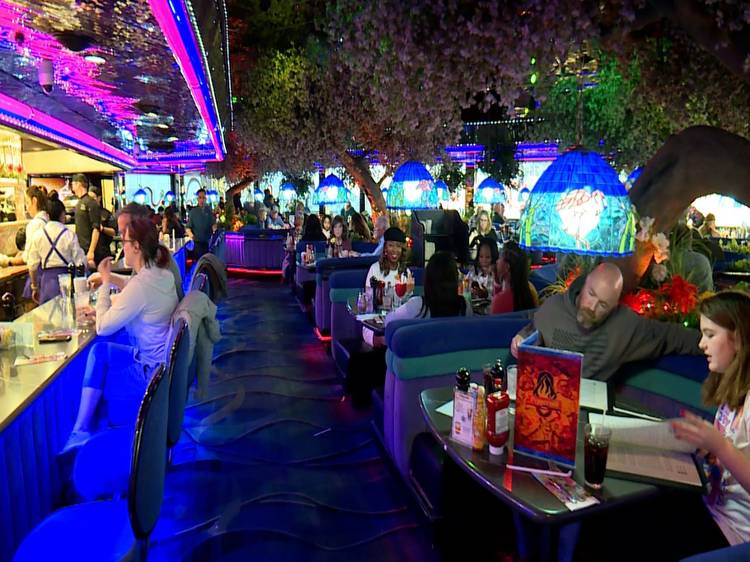 Iconic Las Vegas restaurant Peppermill celebrates 50th birthday
