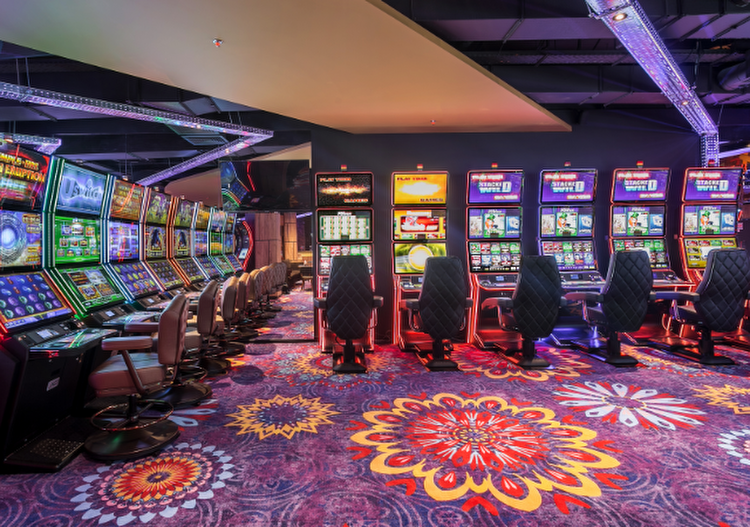 The largest casino in the Ukrainian capital – FAVBET Casino opens its doors at the Mercure Hotel