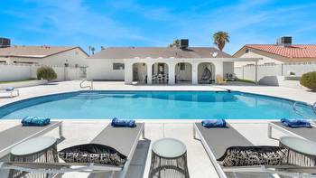 11 Best Rental Homes and Airbnbs in Las Vegas (2023)