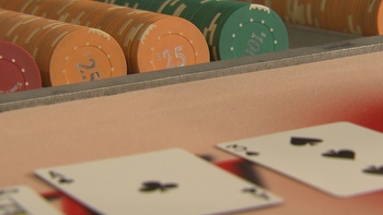 2 Las Vegas casino dealers accused of cheating