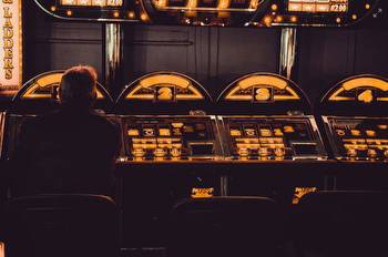 5 Factors To Consider Before You Play Online Slot Games