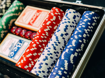 8 Simple Steps To An Effective Casino Games Strategy