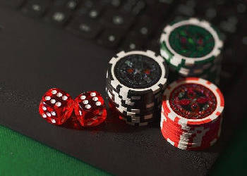 Advantages Of Playing Online Gambling