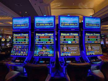 Aristocrat Gaming(TM) and Seminole Gaming Launch $1 Million Dollar Storm(TM) Progressive Jackpot