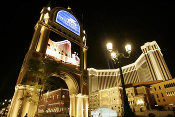 Asian pandemic downturn leads Las Vegas Sands to stay patient
