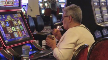 Atlantic City casinos: Bill to ban smoking moves forward