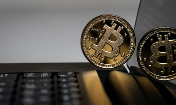 Bitcoin in Online Gambling and the Benefits it Offers