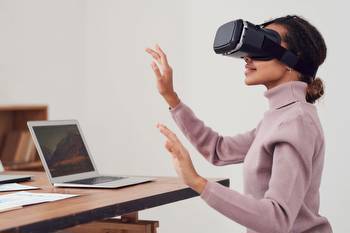 Can online gaming and Virtual Reality make our life easier?