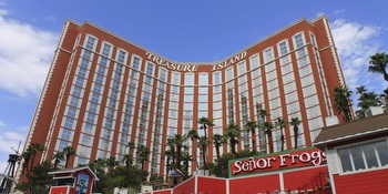 Free parking on Las Vegas Strip: Which hotels have it, which don't