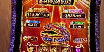 Gambler wins $2.8 million playing slots on Las Vegas Strip