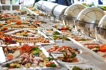 Get paid to pig out at Las Vegas buffets