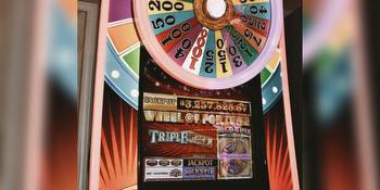 Guest hits $3M slot jackpot at Las Vegas Strip casino