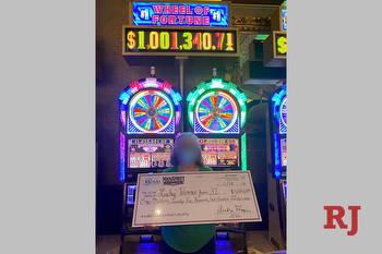 Hawaii tourist wins $1M jackpot in downtown Las Vegas