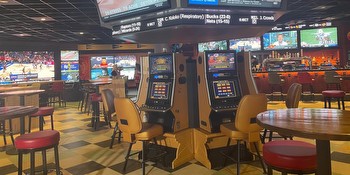 Hollywood Casino shows off new renovations as gambling remains illegal in Missouri