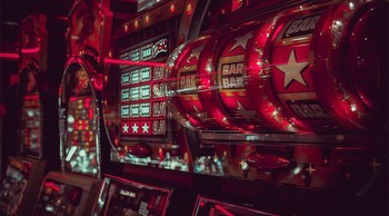 How Have Online Casinos Remained Relevant Over Time?