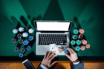 How is online gambling different in the U.S. and Canada?