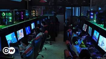 India's online gaming boom prompts fears of gambling surge