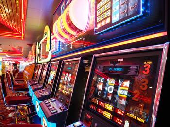 Interesting Mathematics of Slots Machine for Casino