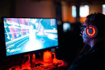 Internet And Gaming Safety: Helpful Tips for Staying Safe While Gaming Online