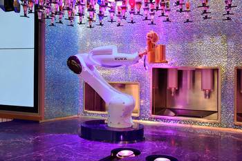 Las Vegas Bartending, Hotel Jobs Replaced By Robots: Report