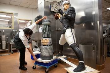 Las Vegas casino makes Raiders quarterback out of chocolate