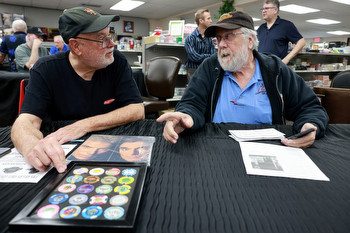 Las Vegas casino memorabilia collectors ‘want to see the hobby thrive’