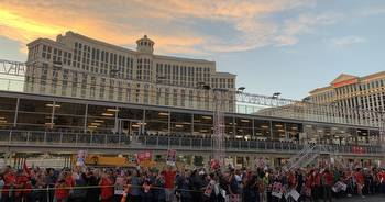 Las Vegas hospitality workers on the brink of strike following casino negotiations