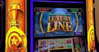Las Vegas local hits $44k jackpot at Rampart Casino