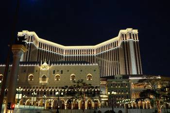Las Vegas Sands CEO Praises China While Macau License Up for Renewal