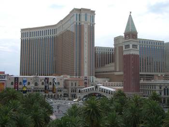 Las Vegas Sands pumps $17M into committee ‘contemplating options’ on gaming