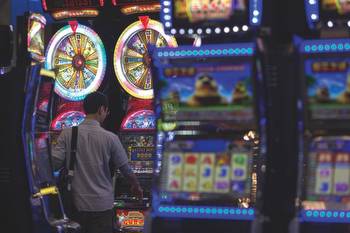 MACAU DAILY TIMES 澳門每日時報Beijing shuts down over 37,000 cross-border gambling cases