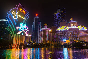Malaysian Billionaire Makes Bid for Macau Casino License