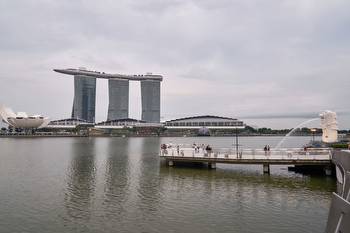 Marina Bay Sands Casino Closes as Virus Spreads in Singapore