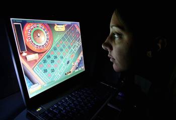 Maximum stakes for online gambling part of Government crackdown