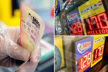 Mega Millions $1.28B lottery jackpot is 'breaking' NYC signs