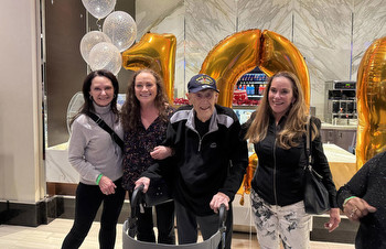 Michigan man celebrates 103rd birthday at Las Vegas casino