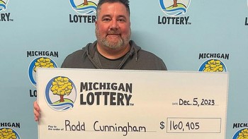 Michigan man wins $160,000 playing lottery game at local bar