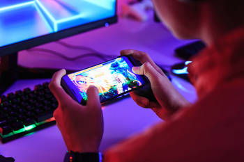 Mobile Gaming Revolution: The Rise of Online Gambling Apps