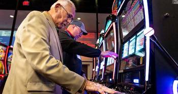 October numbers indicate Lincoln casino may be taking slot machine dollars from Iowa