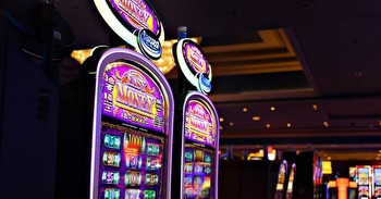 Online Casino: Is There A Difference Between A Bonus & A Jackpot?
