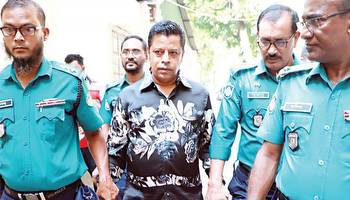 Online casino kingpin Salim jailed for 8 years