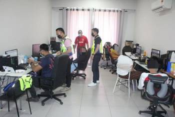 Online gambling call centre busted with arrest of 4 suspects