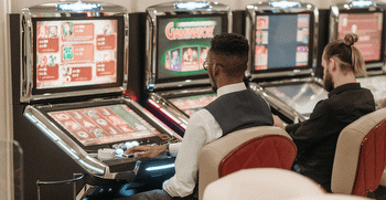 Peeking Underneath the Hood: The Technology of Online Slot Machines