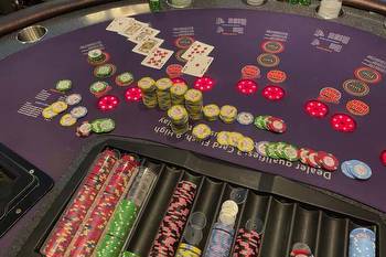 Poker player wins nearly $120K on Las Vegas Strip