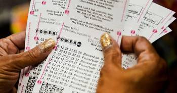 Powerball jackpot climbs to US$800 million, and Canadians can play too