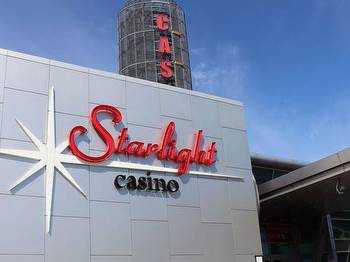 Flash flood hits Las Vegas strip, pouring into casinos