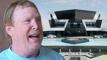 Raiders Owner Mark Davis Cashes In On Slot Machines At Casino