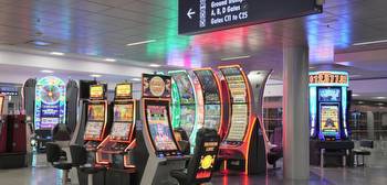 Slot machine revenue at Las Vegas airport tops $1 billion