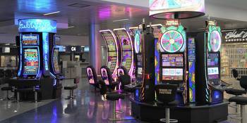 Slot machines at Las Vegas airport bring in more than $1B in revenue