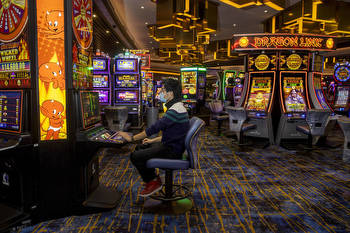 Slot machines still star performers at Nevada casinos